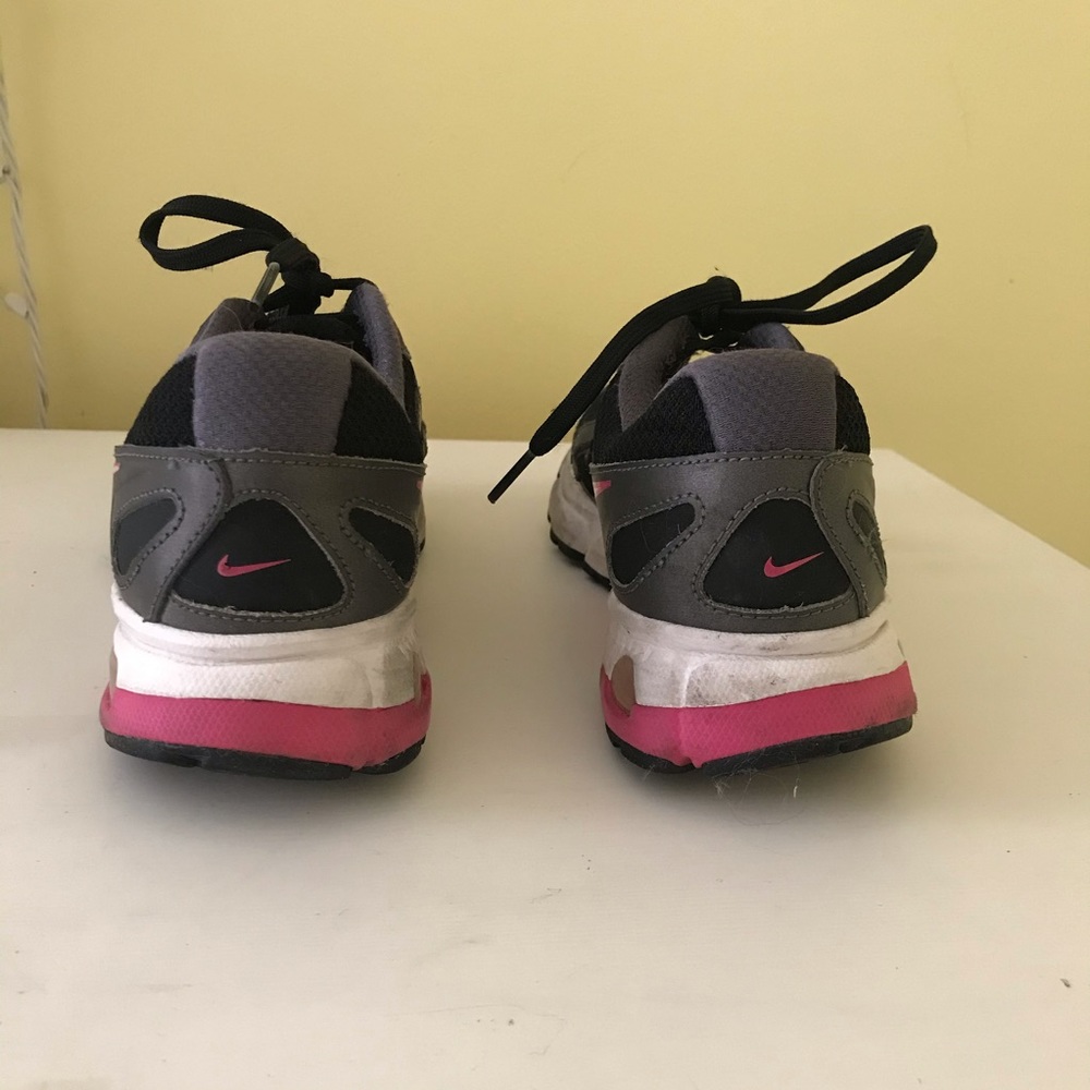 Nike Sneakers - Picture 3 of 4